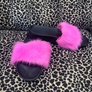 UGG slipper sandals size 9